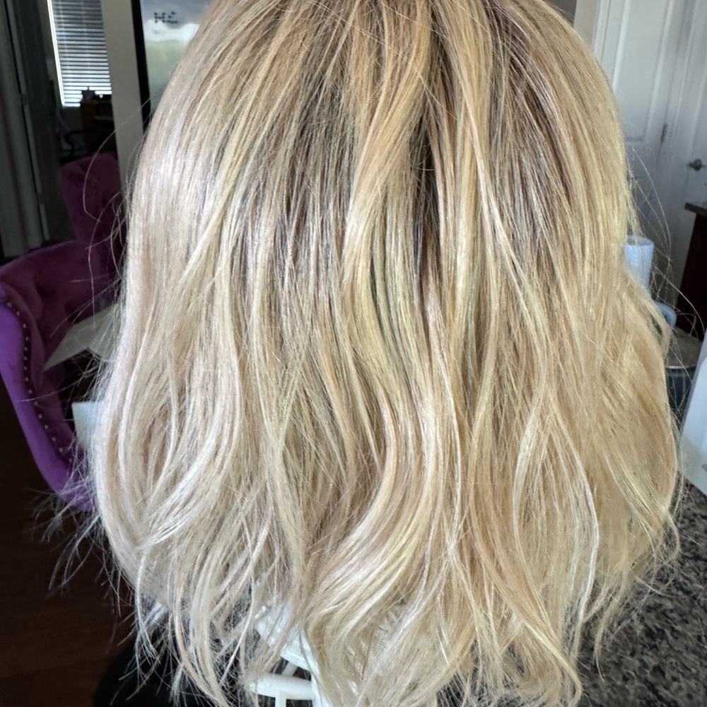 Wigs For Every Woman by Heather Dye – Blonde Wavy Wig - Picture 2 of 7